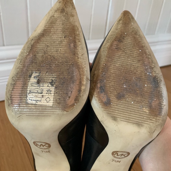 Michael Kors 4,5’’ heeled black pumps - Picture 4 of 5